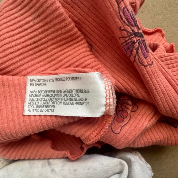 CAT & JACK Butterfly Lettuce Trim Top | Floral Keyhole Top SIZE 18 MONTHS 2 Pcs - Picture 4 of 4